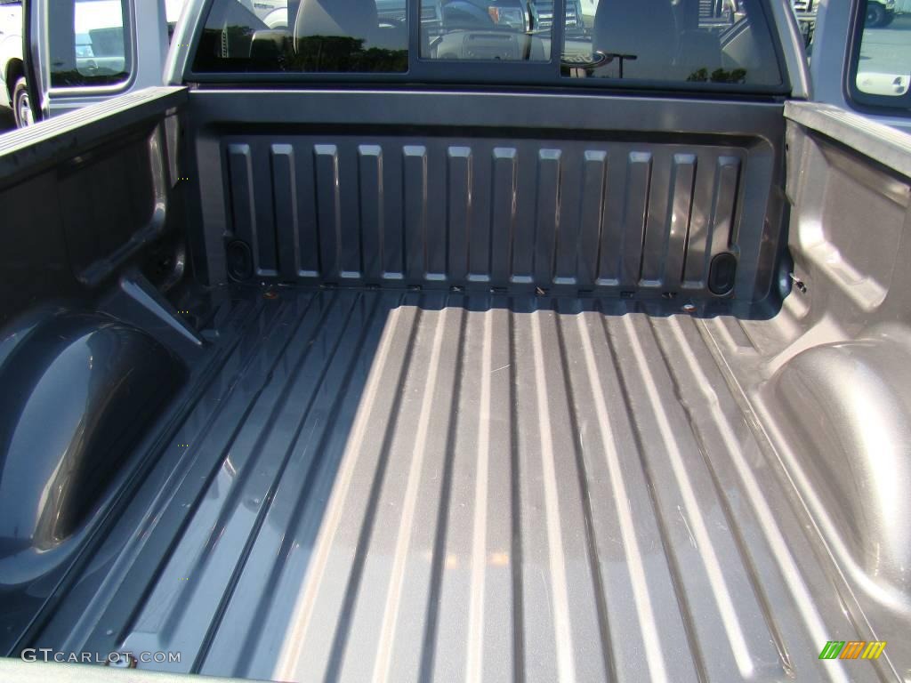 2005 F150 STX Regular Cab 4x4 - Dark Shadow Grey Metallic / Medium Flint Grey photo #9