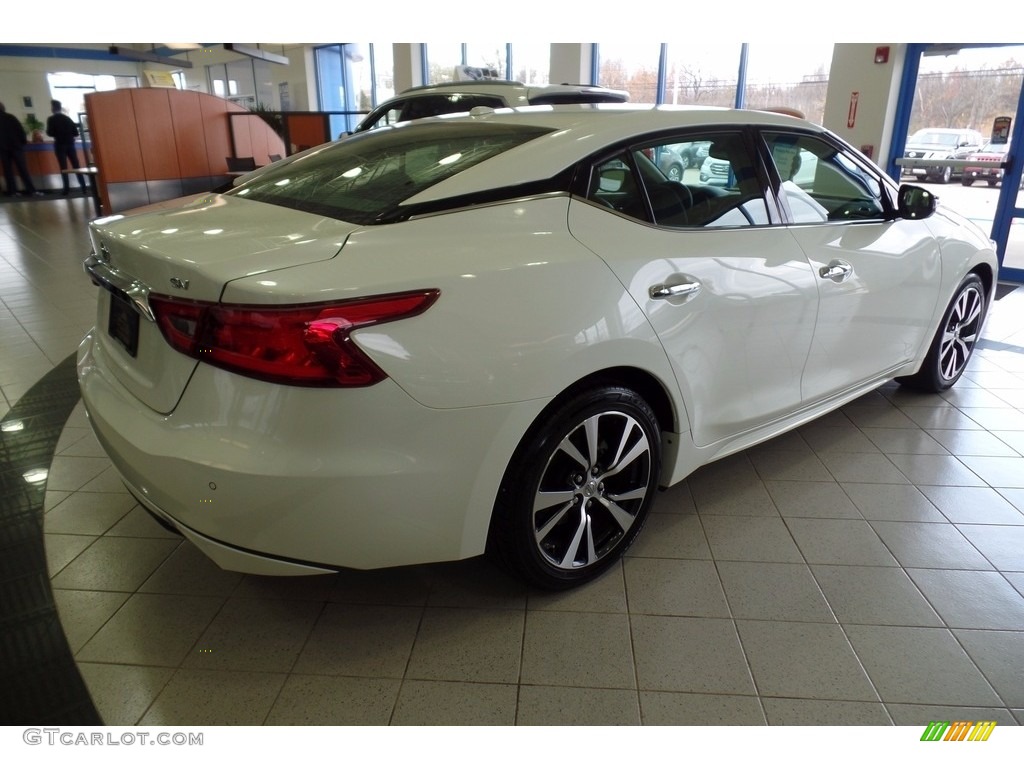 2017 Maxima SV - Pearl White / Charcoal photo #3