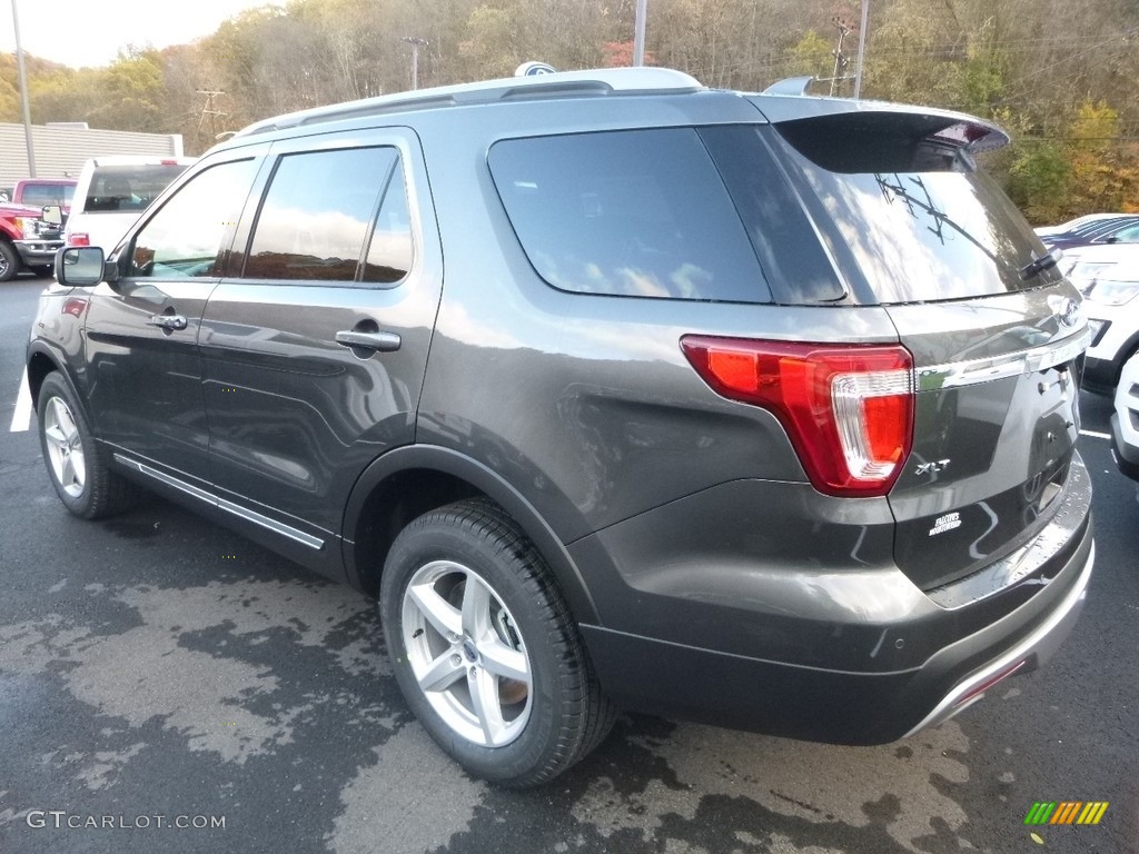 2017 Explorer XLT 4WD - Magnetic / Ebony Black photo #6