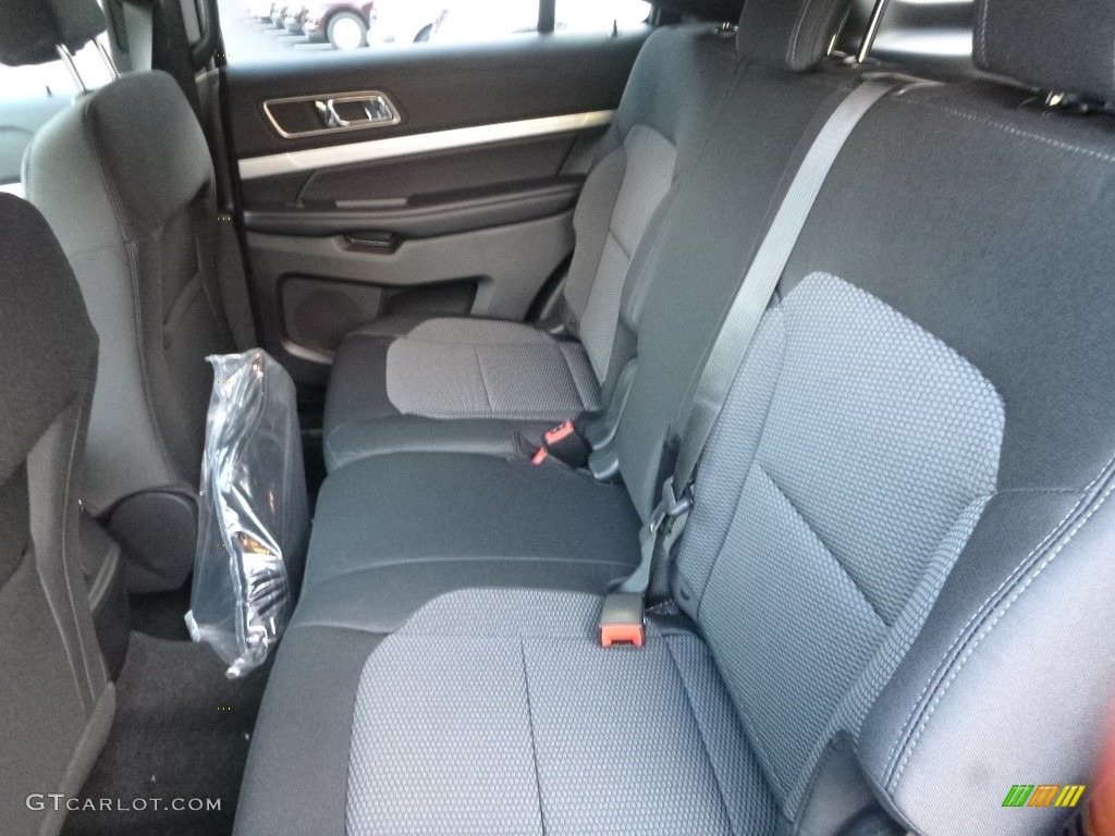 2017 Explorer XLT 4WD - Magnetic / Ebony Black photo #8