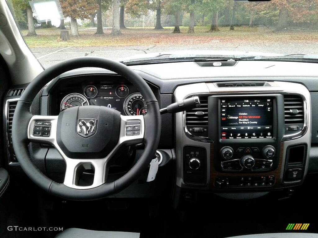 2018 Ram 2500 Laramie Crew Cab 4x4 Black Dashboard Photo #123755786