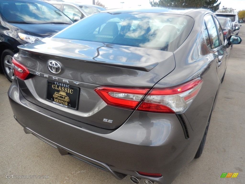 2018 Camry SE - Predawn Gray Mica / Ash photo #2