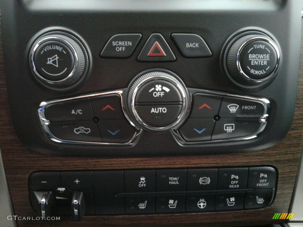 2018 Ram 3500 Laramie Crew Cab 4x4 Dual Rear Wheel Controls Photo #123758030