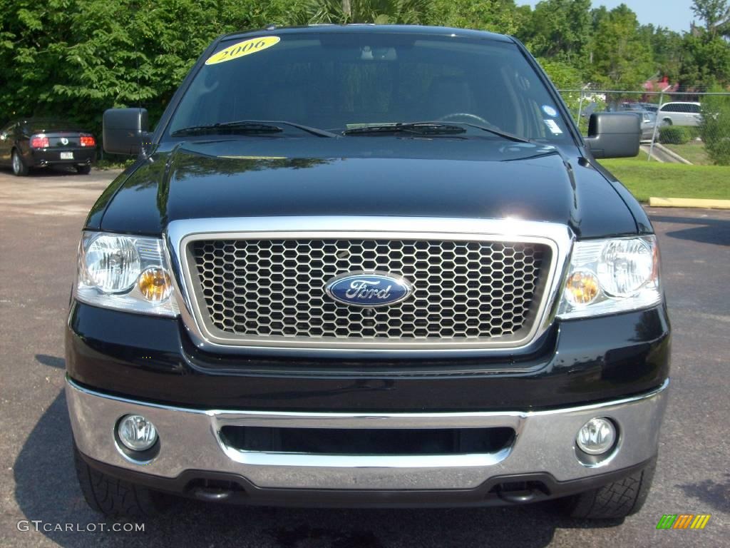 2006 F150 Lariat SuperCrew 4x4 - Black / Black photo #8