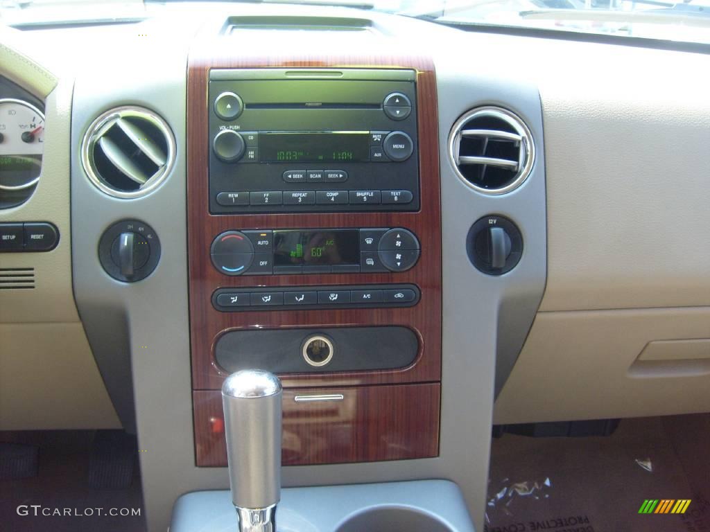 2006 F150 Lariat SuperCrew 4x4 - Oxford White / Tan photo #23