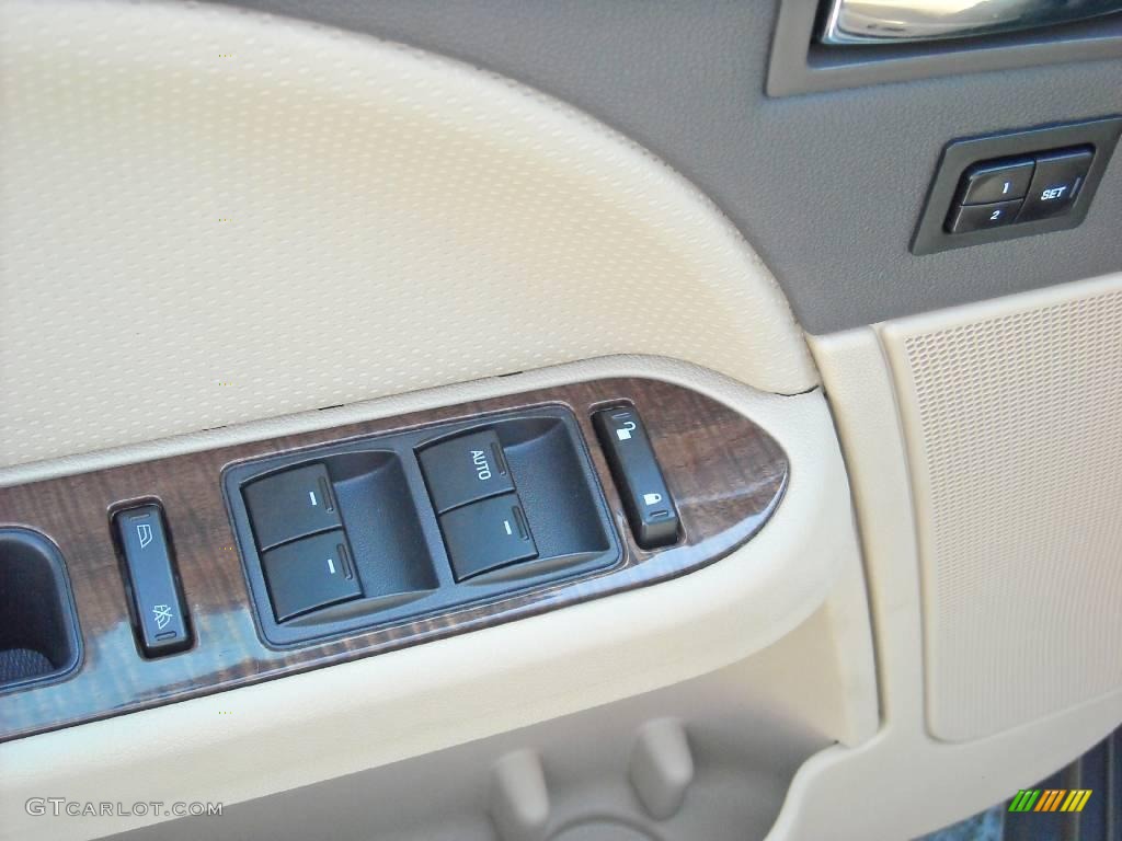 2008 Taurus Limited - Light Ice Blue Metallic / Camel photo #15