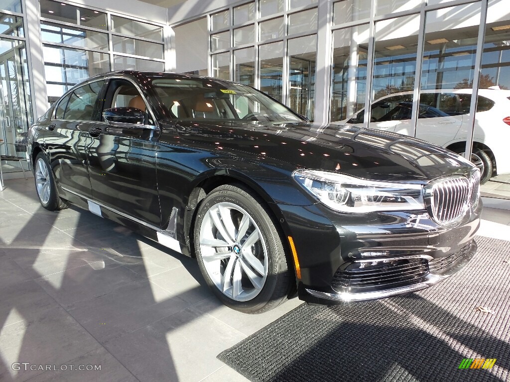 Black Sapphire Metallic BMW 7 Series