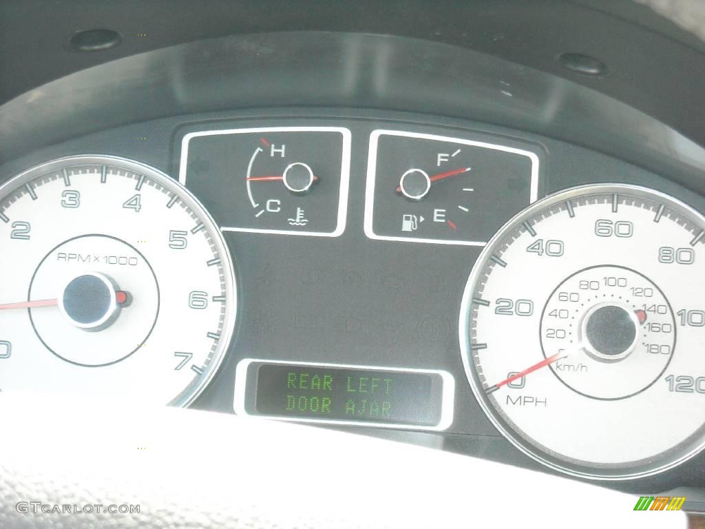 2008 Taurus Limited - Light Ice Blue Metallic / Camel photo #20
