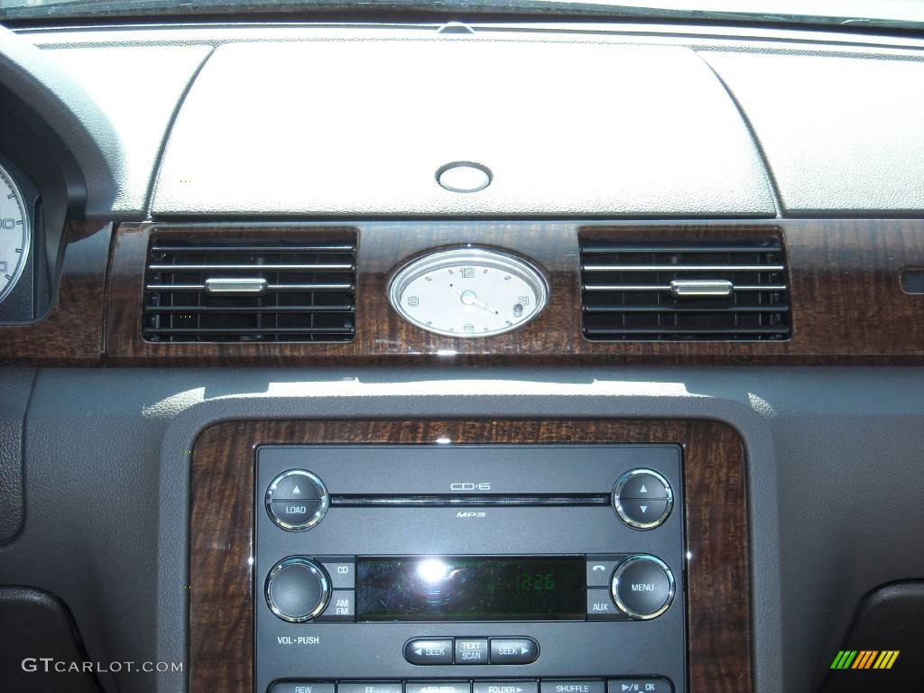 2008 Taurus Limited - Light Ice Blue Metallic / Camel photo #21
