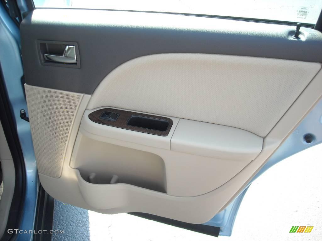 2008 Taurus Limited - Light Ice Blue Metallic / Camel photo #29