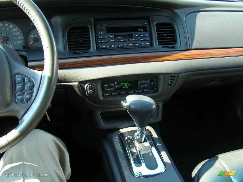 2004 Crown Victoria LX - Midnight Grey Metallic / Dark Charcoal photo #23