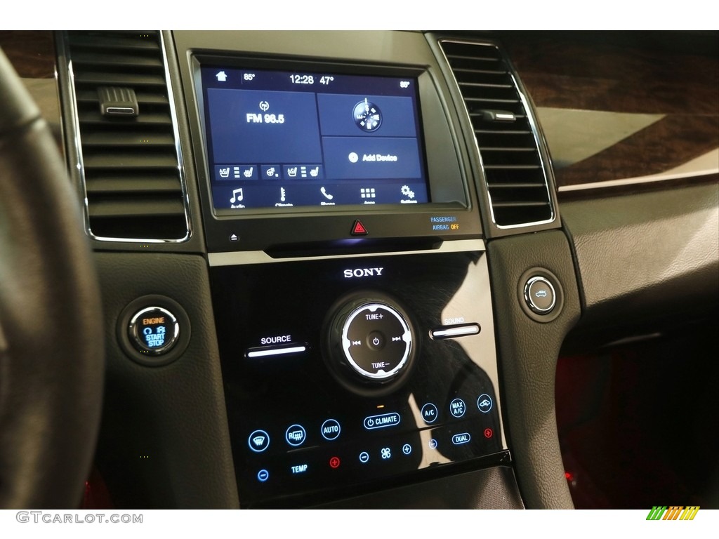 2017 Ford Taurus Limited Controls Photos