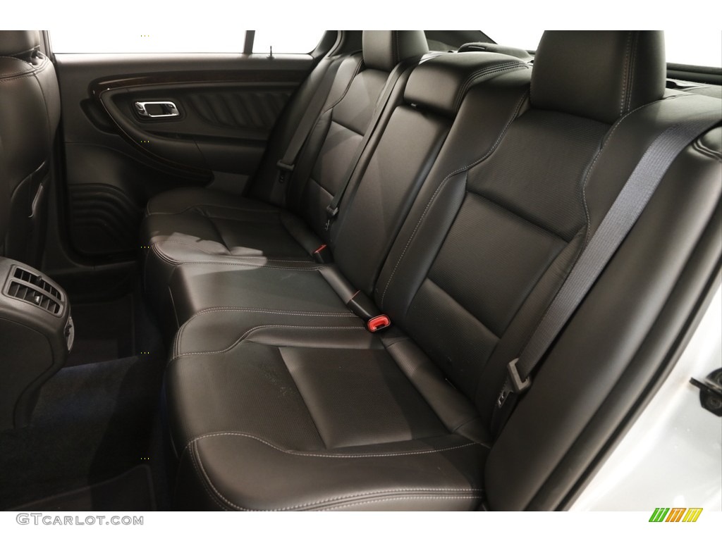 2017 Ford Taurus Limited Rear Seat Photo #123771901