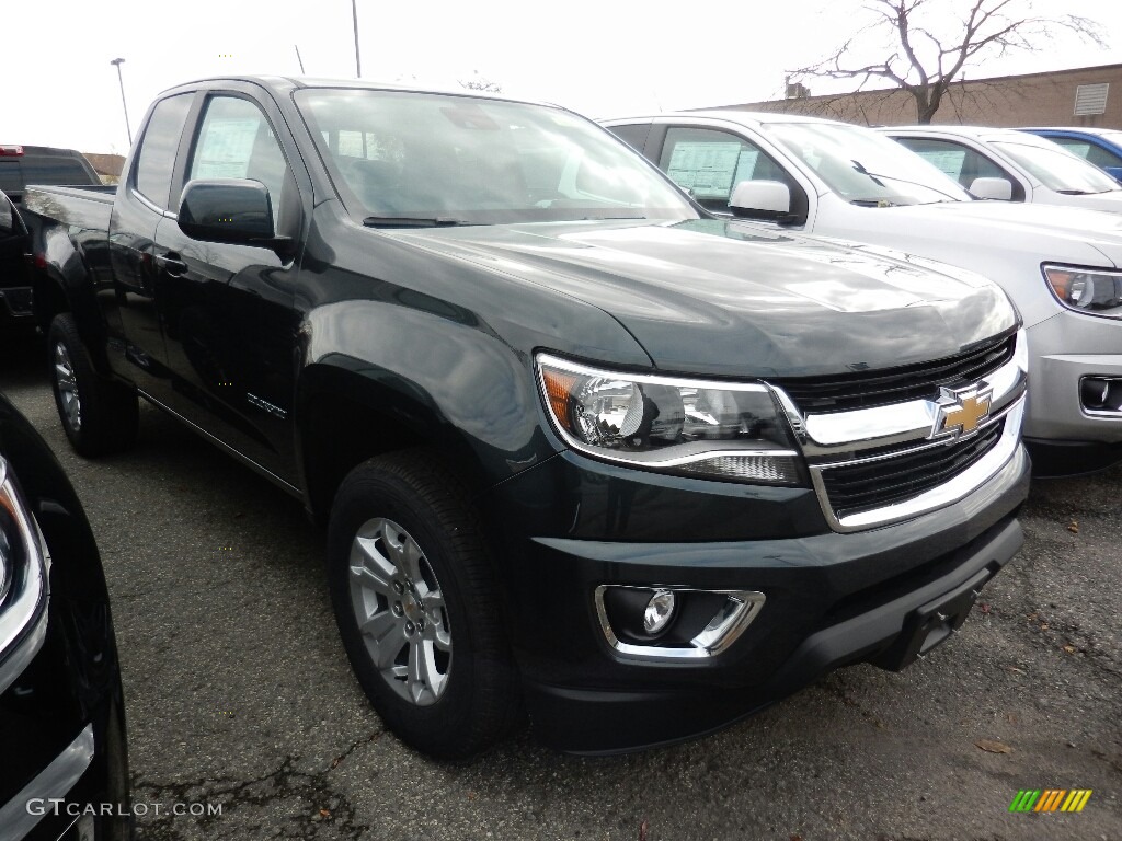 Graphite Metallic 2018 Chevrolet Colorado LT Extended Cab 4x4 Exterior Photo #123774307