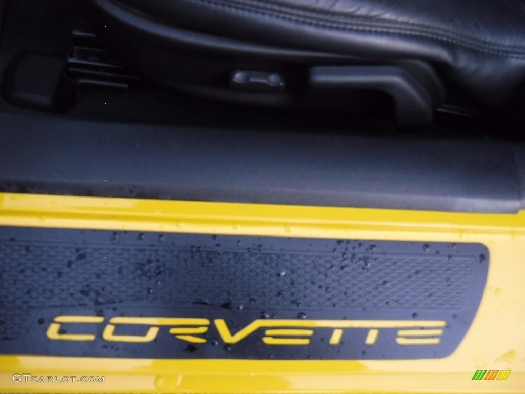 2006 Corvette Coupe - Velocity Yellow / Ebony Black photo #21