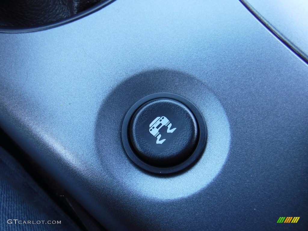 2006 Corvette Coupe - Velocity Yellow / Ebony Black photo #26
