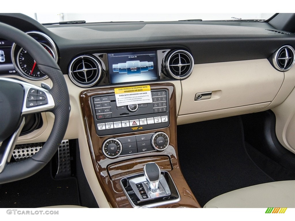 2018 Mercedes-Benz SLC 300 Roadster Sahara Beige Dashboard Photo #123776101