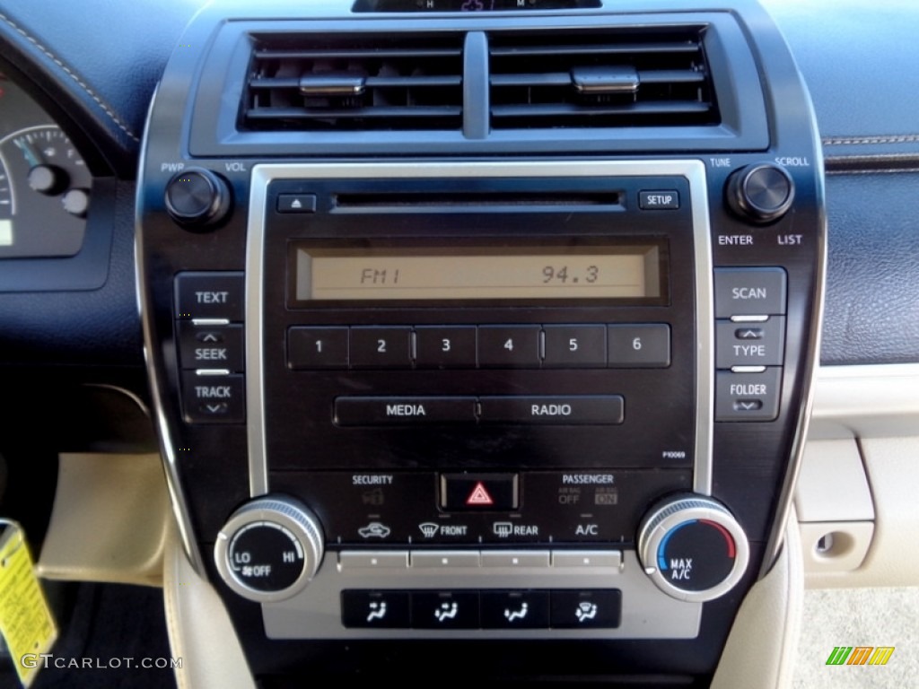 2012 Camry L - Cypress Green Pearl / Ivory photo #8