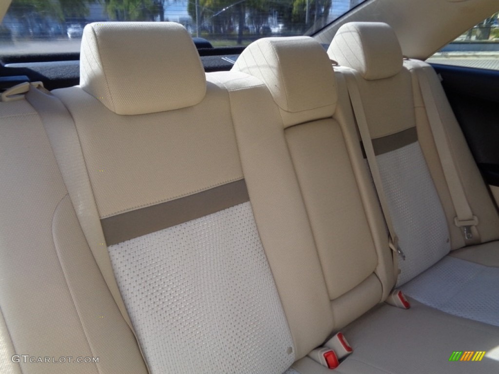 2012 Camry L - Cypress Green Pearl / Ivory photo #35