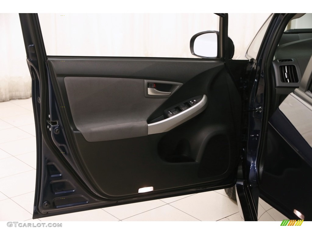2015 Prius Two Hybrid - Nautical Blue Metallic / Dark Gray photo #4