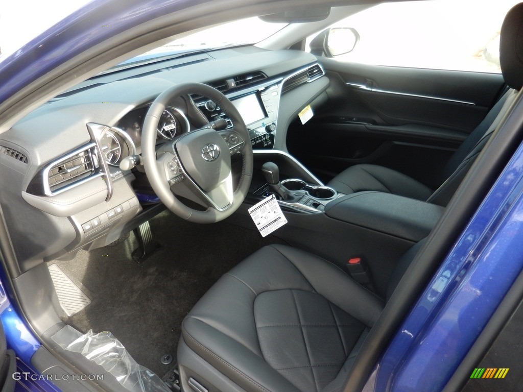 2018 Camry Hybrid XLE - Blue Crush Metallic / Black photo #3