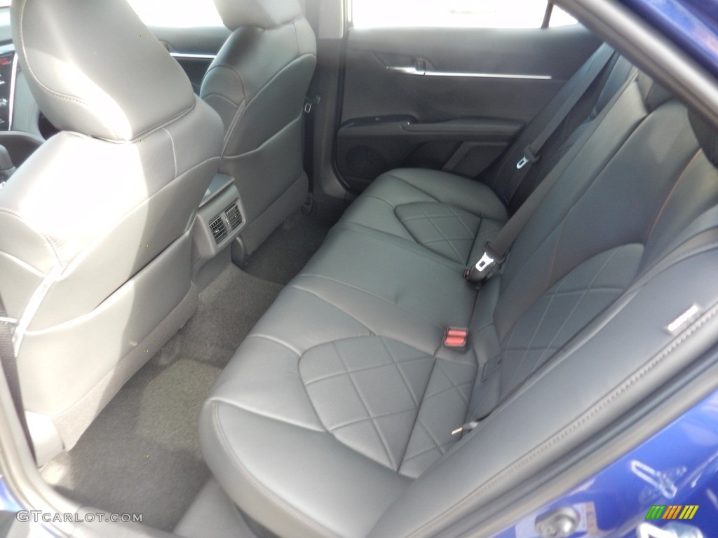 2018 Camry Hybrid XLE - Blue Crush Metallic / Black photo #5