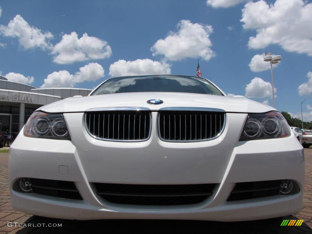 2006 3 Series 330i Sedan - Alpine White / Beige photo #8