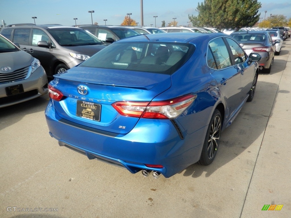 2018 Camry SE - Blue Streak Metallic / Black photo #2