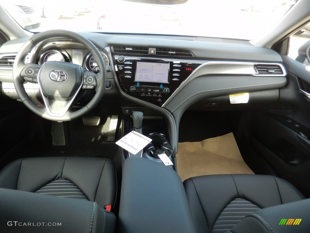 2018 Camry SE - Blue Streak Metallic / Black photo #4