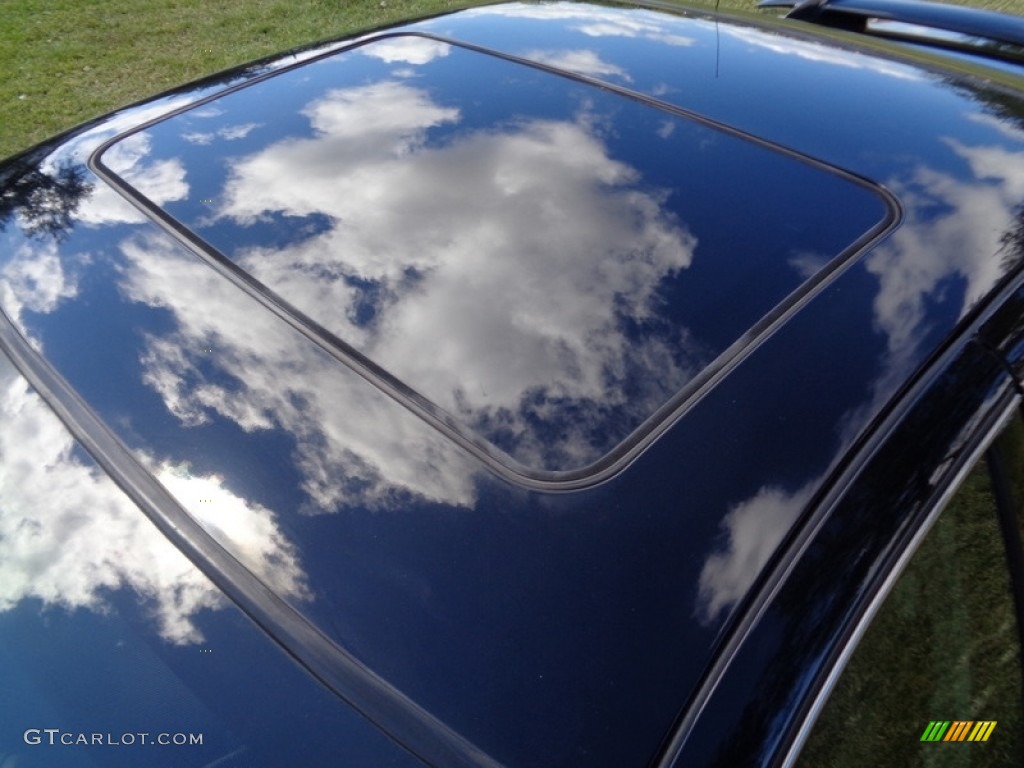 2004 Grand Am SE Sedan - Black / Dark Pewter photo #33