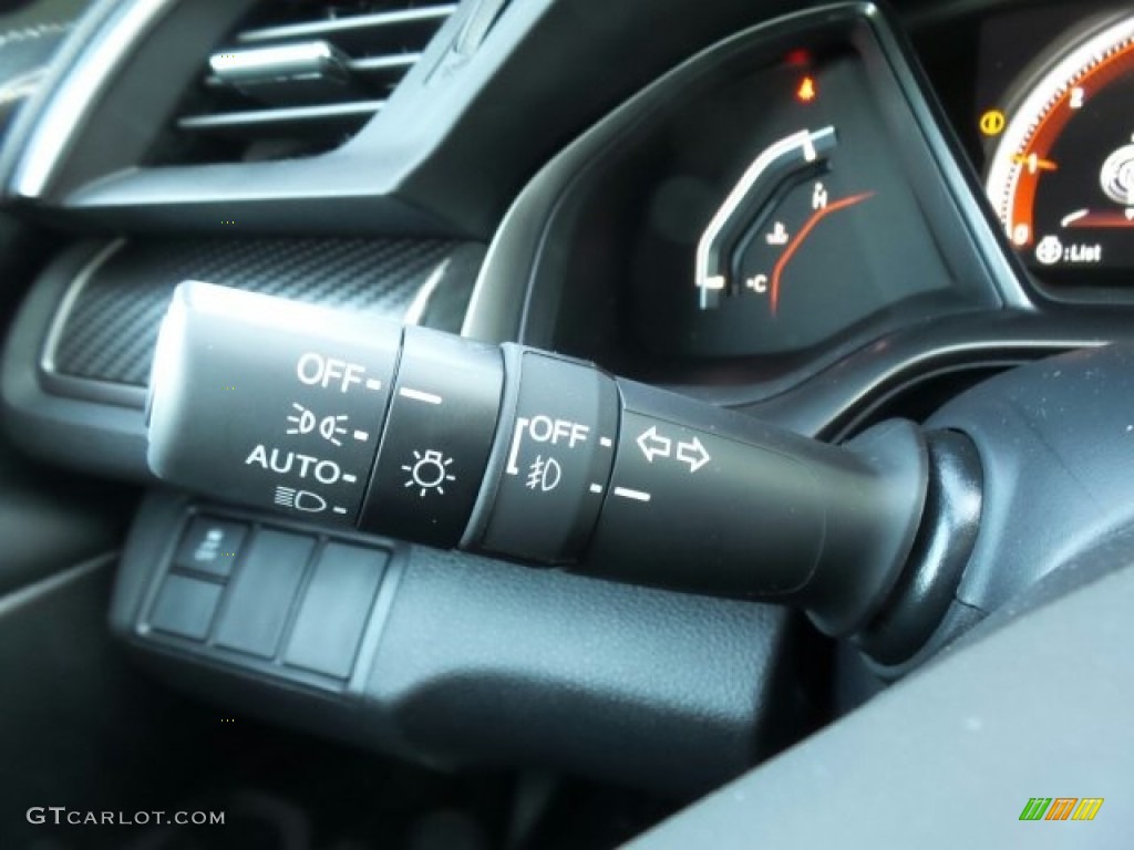 2018 Honda Civic Si Sedan Controls Photo #123799500
