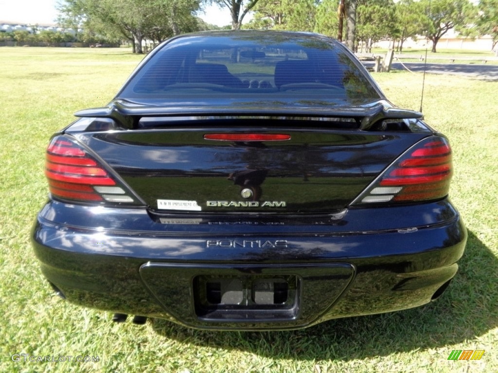 2004 Grand Am SE Sedan - Black / Dark Pewter photo #49