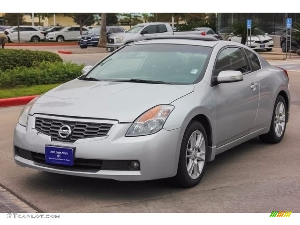 2008 Altima 3.5 SE Coupe - Radiant Silver Metallic / Charcoal photo #3