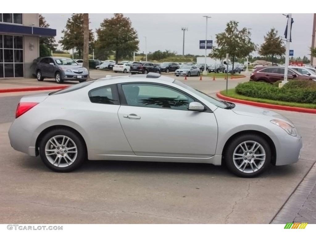 2008 Altima 3.5 SE Coupe - Radiant Silver Metallic / Charcoal photo #8