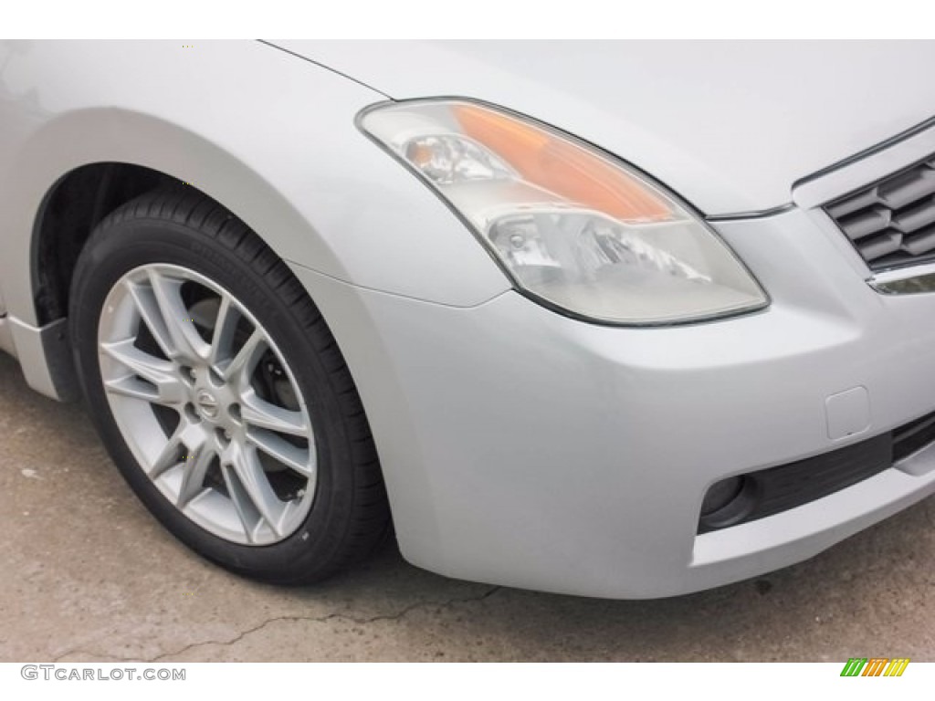 2008 Altima 3.5 SE Coupe - Radiant Silver Metallic / Charcoal photo #10