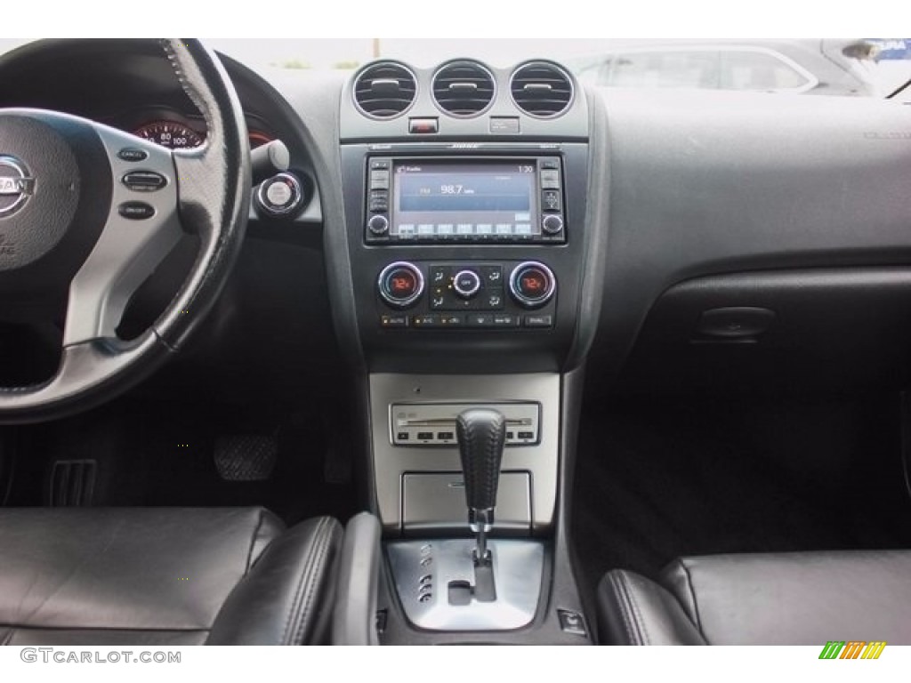 2008 Altima 3.5 SE Coupe - Radiant Silver Metallic / Charcoal photo #28