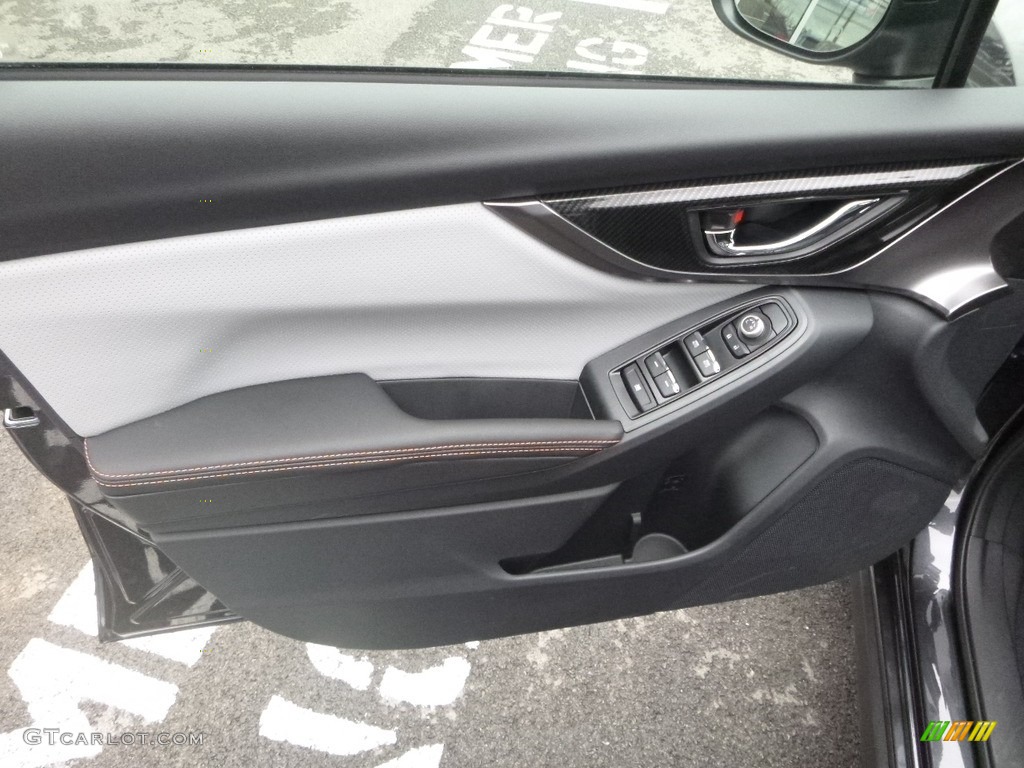 2018 Subaru Crosstrek 2.0i Limited Gray Door Panel Photo #123805716
