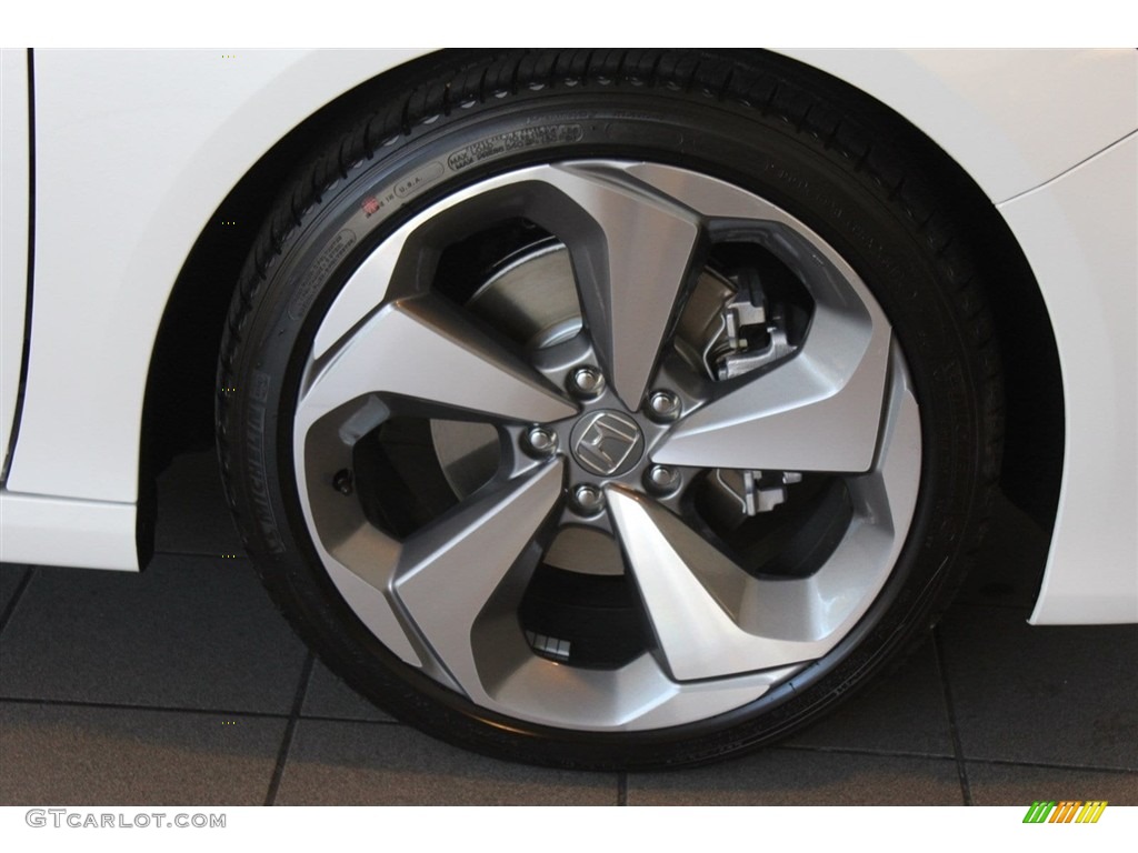 2018 Honda Accord Touring Sedan Wheel Photo #123807423