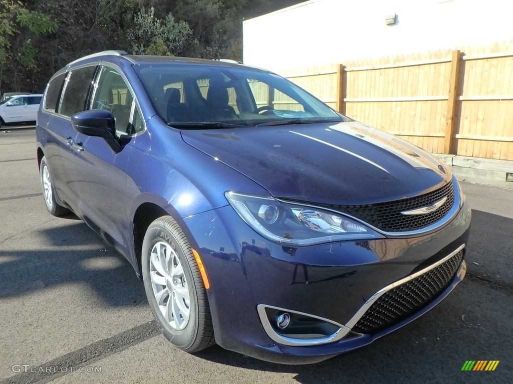 Jazz Blue Pearl 2018 Chrysler Pacifica Touring Plus Exterior Photo #123809283