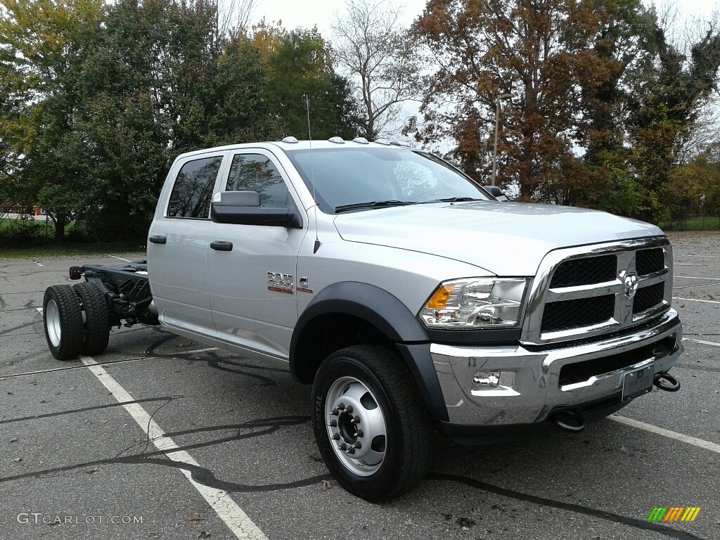 Bright Silver Metallic 2018 Ram 4500 Tradesman Crew Cab 4x4 Chassis Exterior Photo #123810372