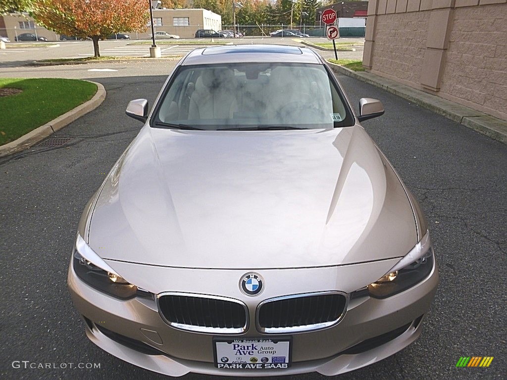 2013 3 Series 320i xDrive Sedan - Orion Silver Metallic / Venetian Beige photo #8