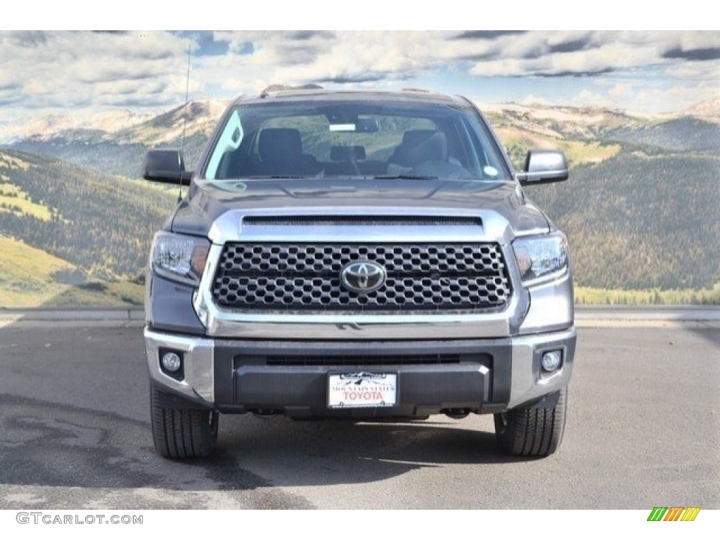 2018 Tundra SR5 CrewMax 4x4 - Magnetic Gray Metallic / Black photo #1