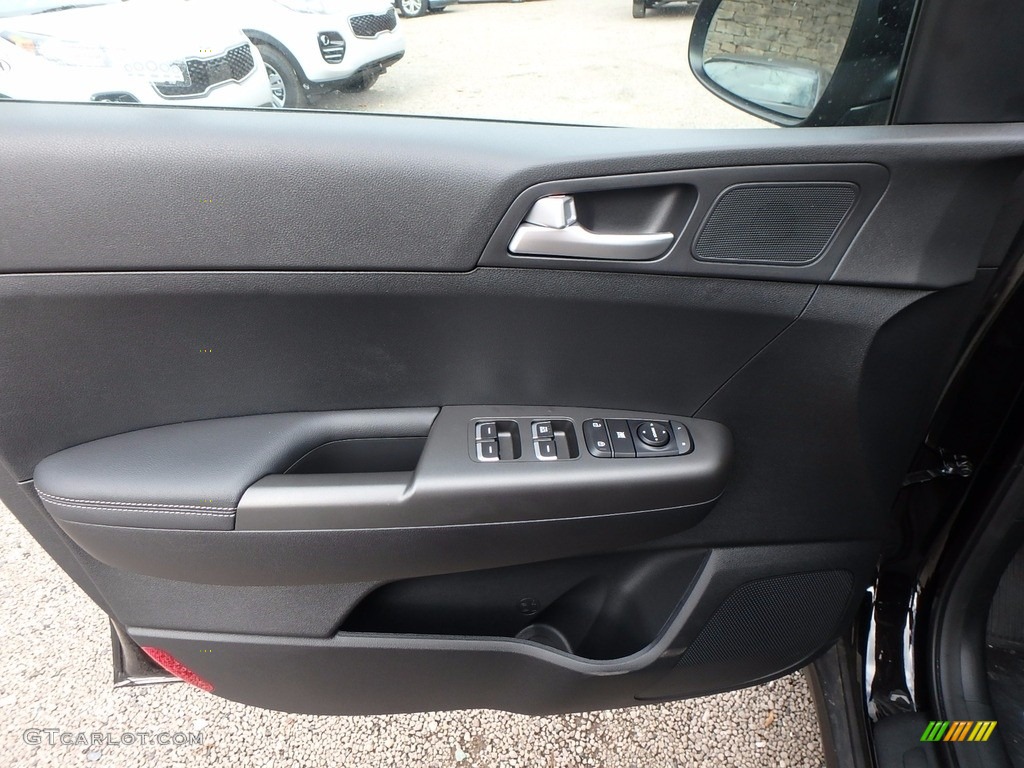 2018 Kia Sportage LX AWD Door Panel Photos