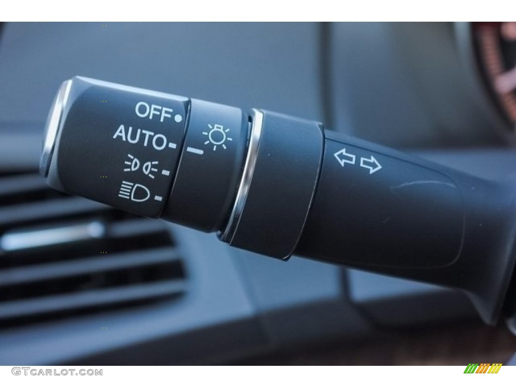 2018 Acura MDX Standard MDX Model Controls Photo #123830703