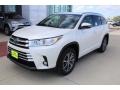 2018 Blizzard White Pearl Toyota Highlander XLE  photo #3