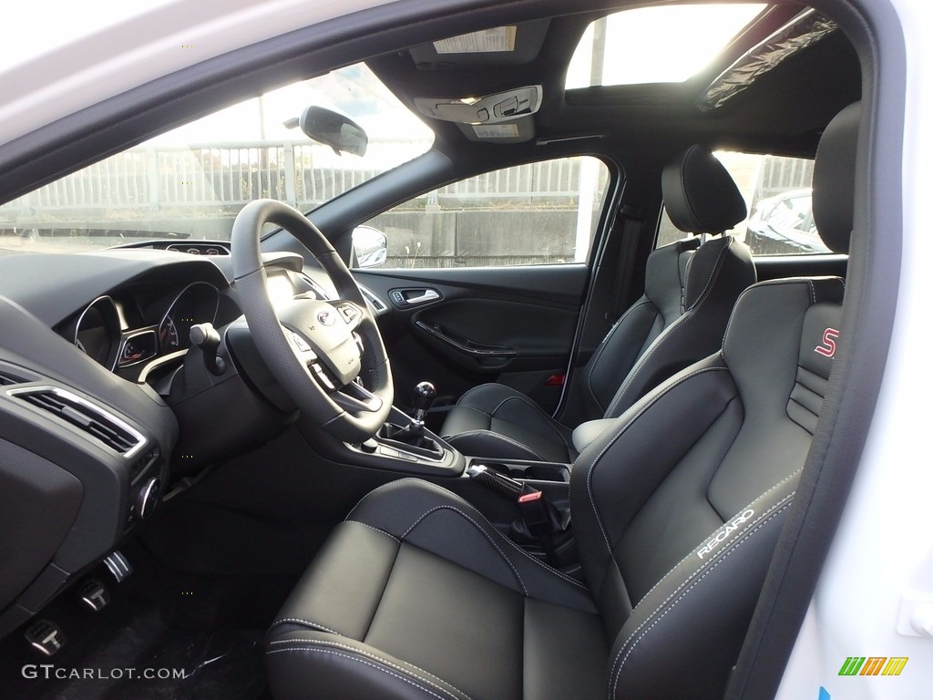 Charcoal Black Recaro Leather Interior 2018 Ford Focus ST Hatch Photo #123842637