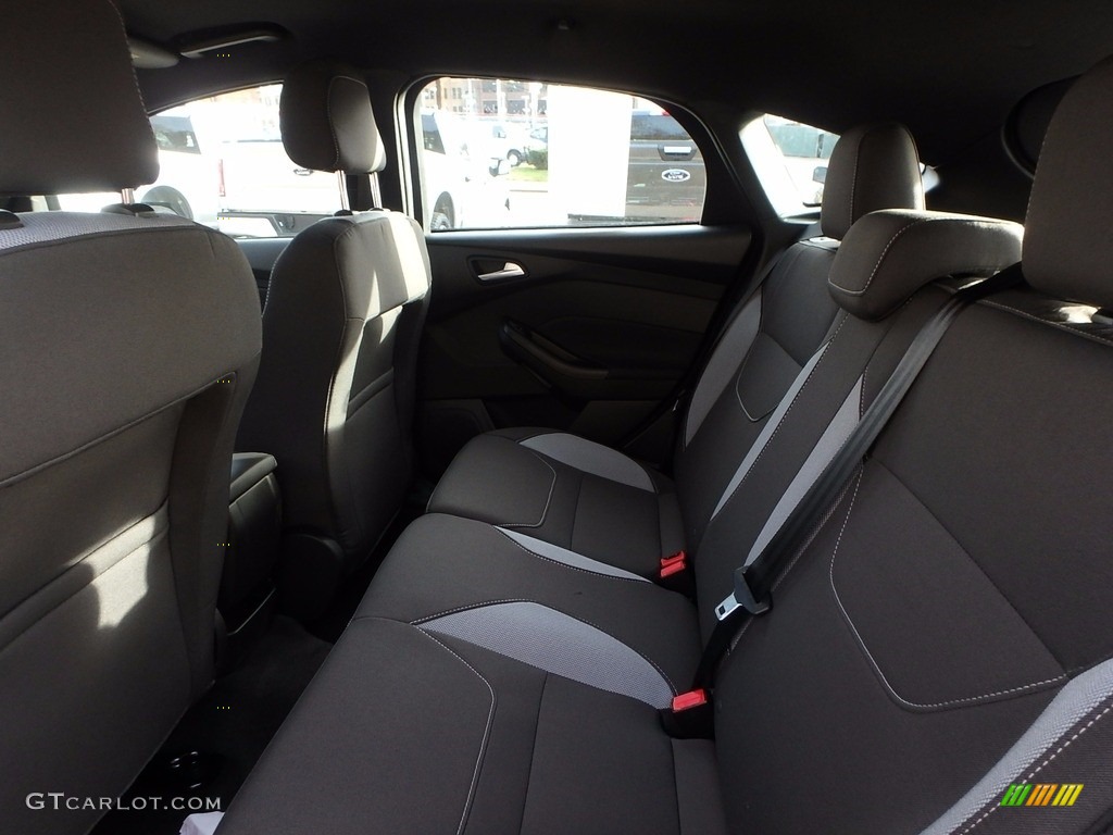 Charcoal Black Interior 2018 Ford Focus ST Hatch Photo #123843075