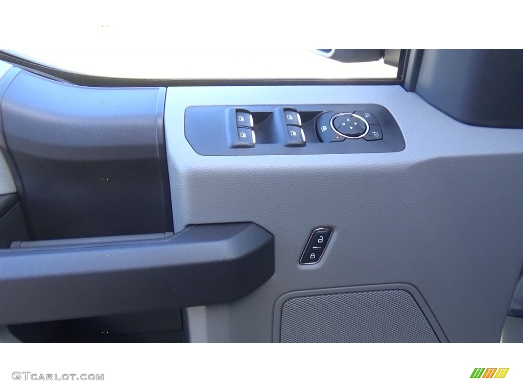 2018 F150 STX SuperCab 4x4 - Ingot Silver / Black photo #12