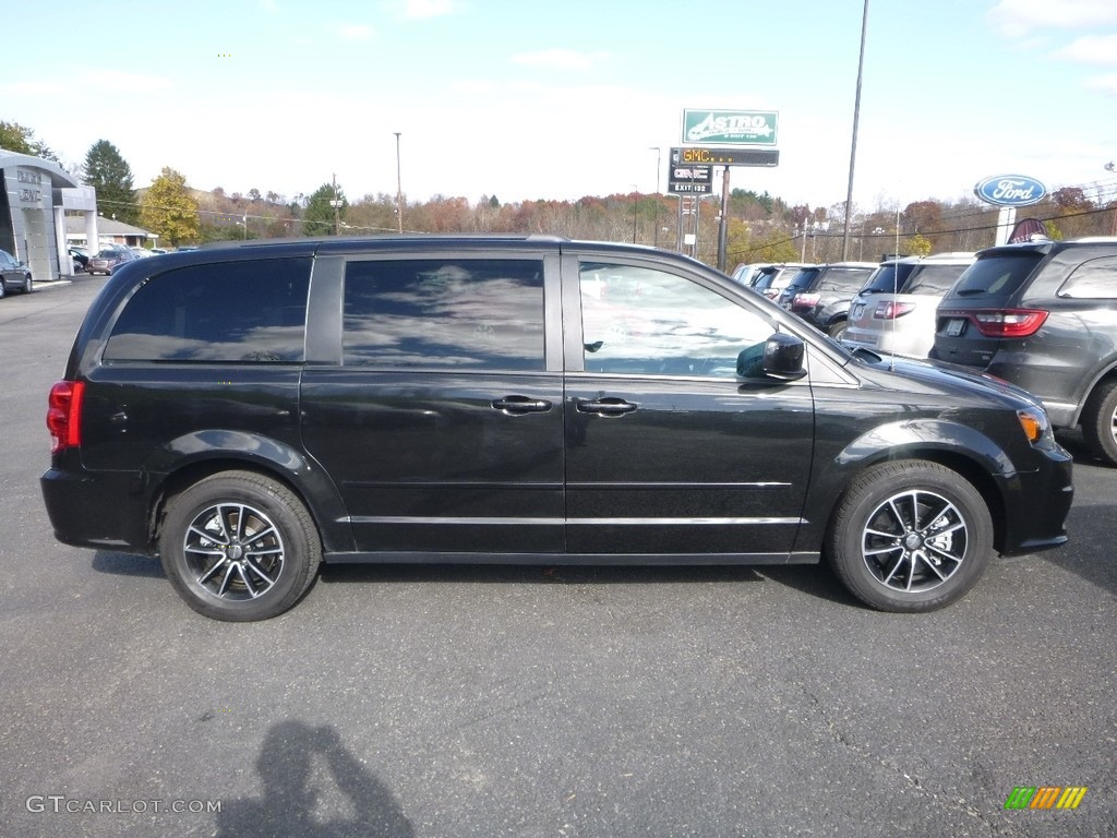 Black Onyx 2017 Dodge Grand Caravan GT Exterior Photo #123845241