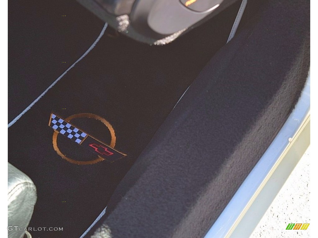 1992 Corvette Coupe - Arctic White / Black photo #69